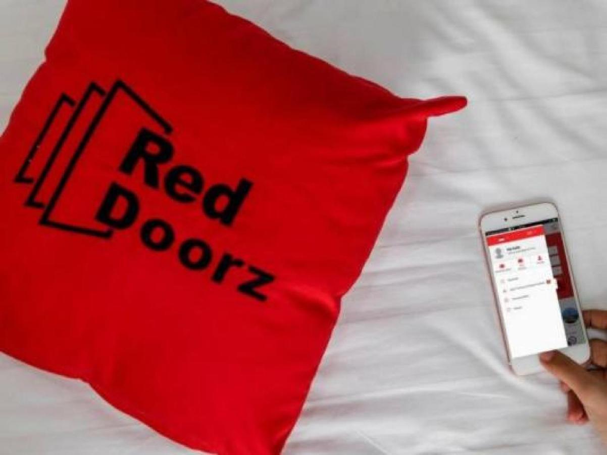 Reddoorz At La Mega Near Pasar Pagi Cirebon Hotell Eksteriør bilde